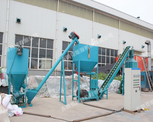 飼（sì）料顆粒機成套設備生產視（shì）頻（pín）